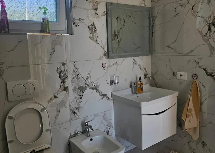 Geste Haus Semesterbostad Shkodër